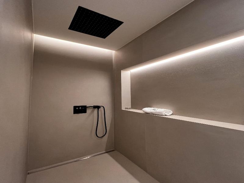 Black Summit Boutique Resort Laax image