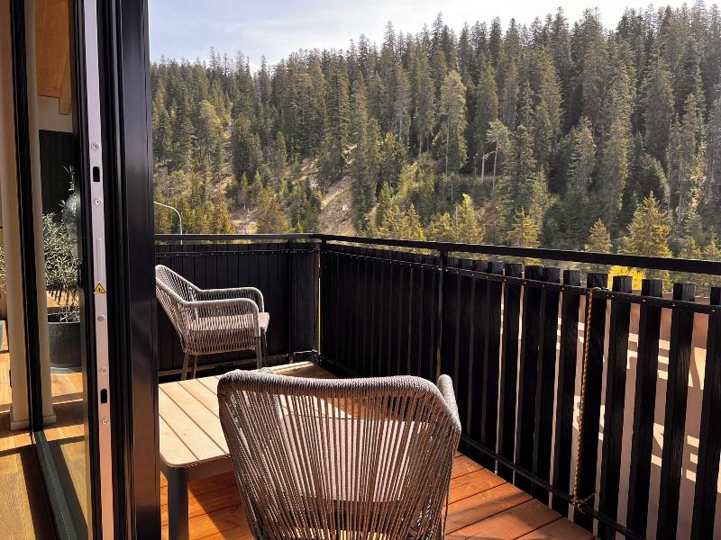 Black Summit Boutique Resort Laax image