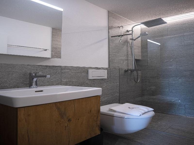 Black Summit Boutique Resort Laax image