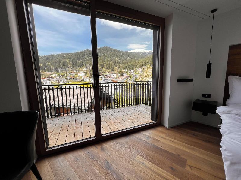 Black Summit Boutique Resort Laax image