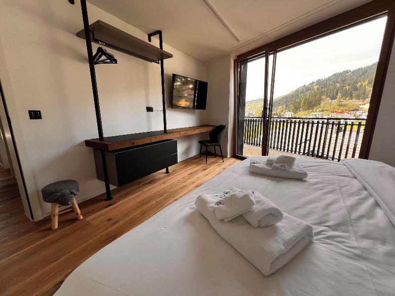 Black Summit Boutique Resort Laax image