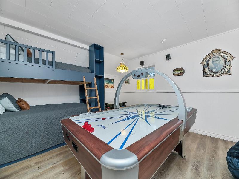 Boulder Bay Bungalow image