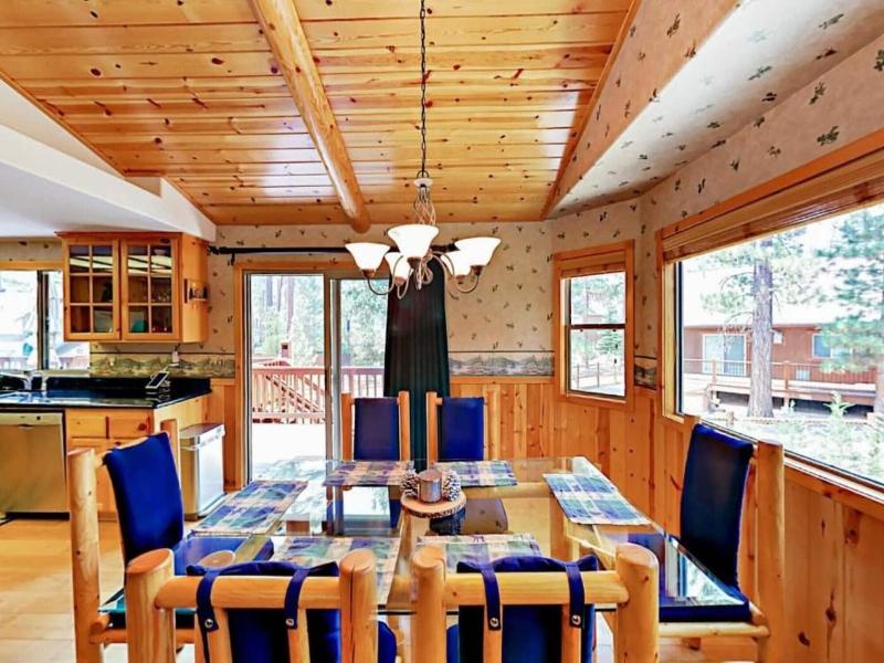 Teakwood Cozy Wood Cabin With Fireplace image