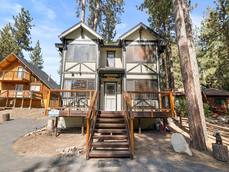 Mama Bear's Cottage image