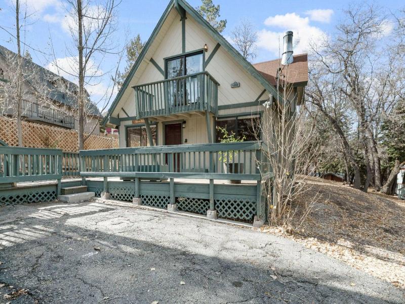 5 Kern's Cabin image