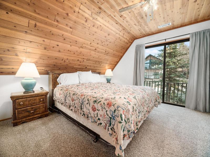 5 Kern's Cabin image