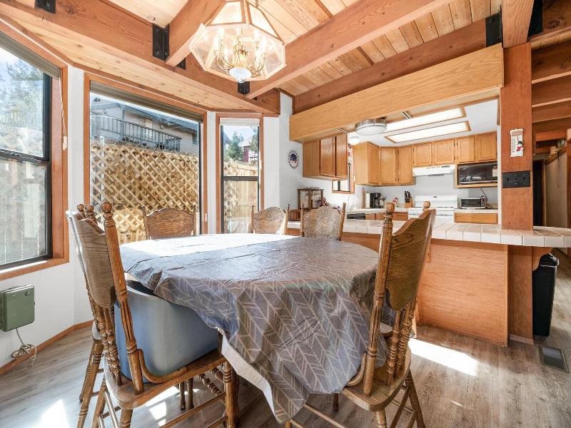 5 Kern's Cabin image