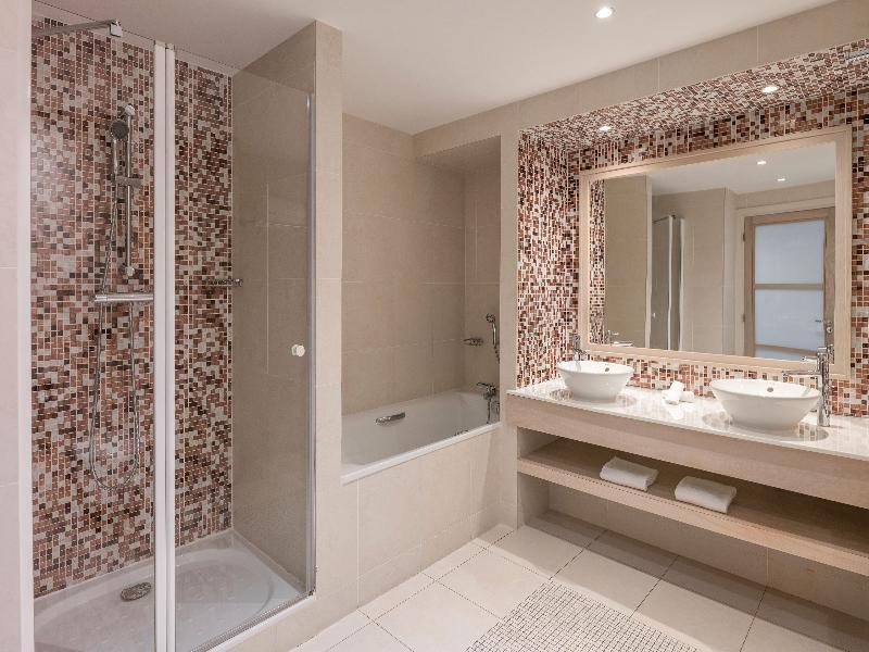 Hotel Evian-les-Bains by Leonardo Hotels image