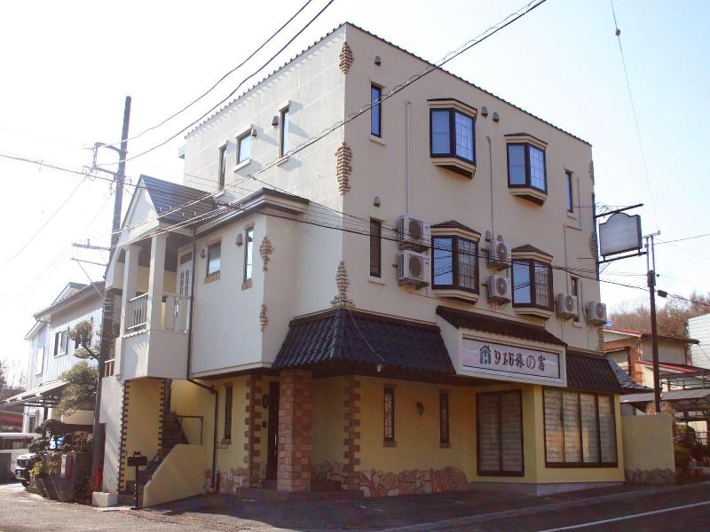 916 Travel Inn image