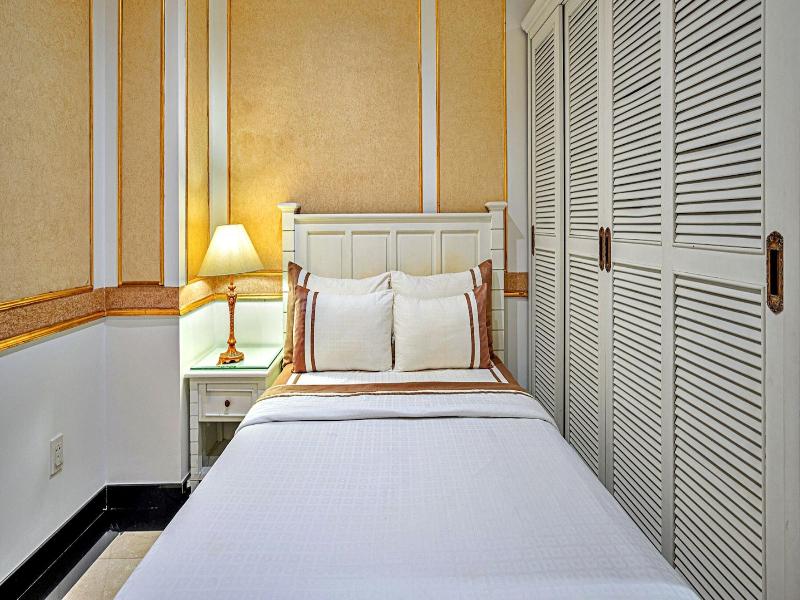 S79 Residences 345ab Apartment image