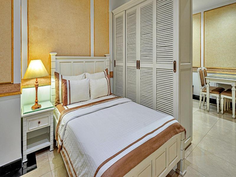 S79 Residences 345ab Apartment image
