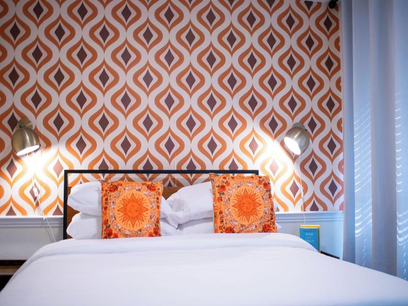 Good Hotels Boston image