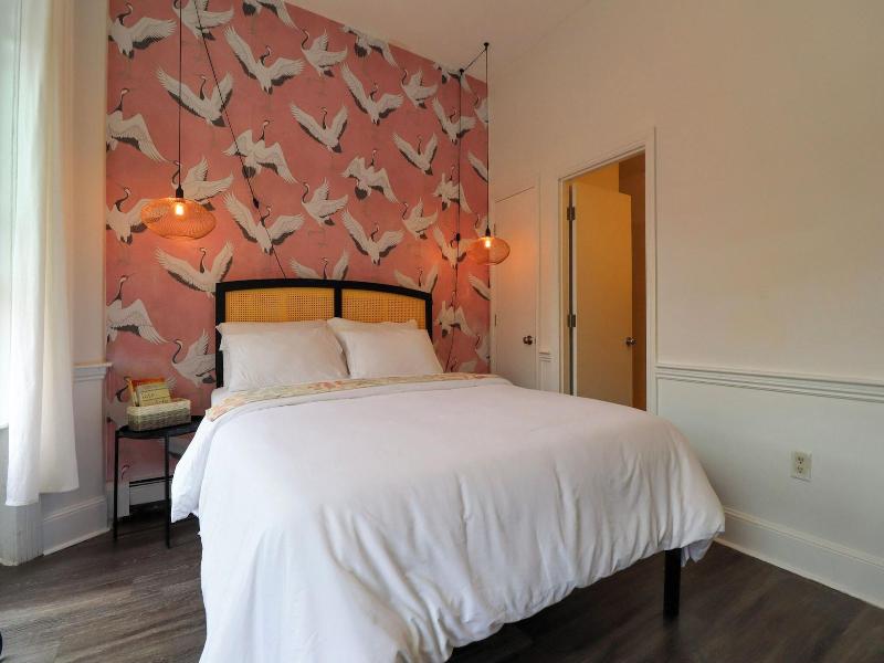 Good Hotels Boston image