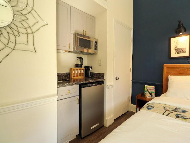 Good Hotels Boston image
