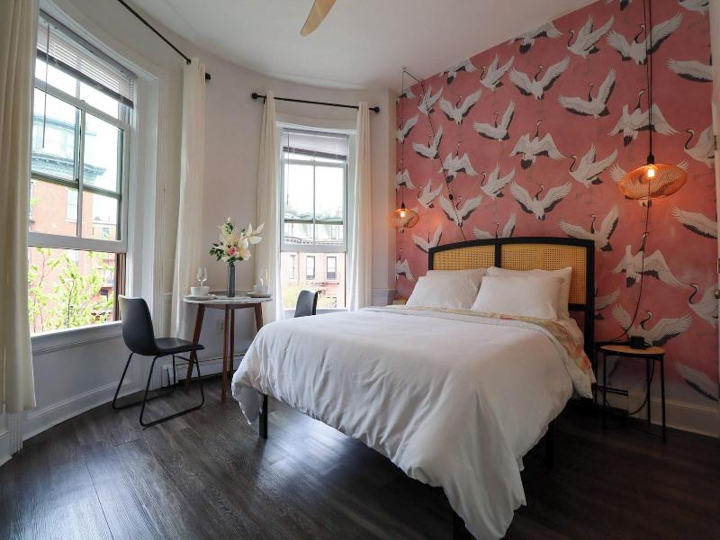 Good Hotels Boston image