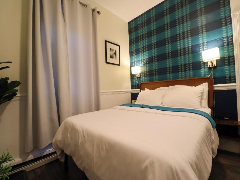 Good Hotels Boston image