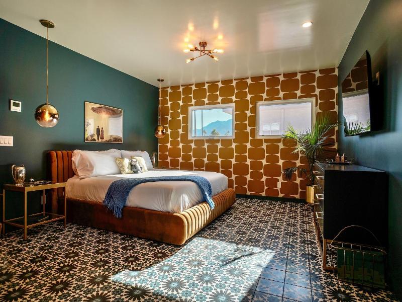 The Stardust Hotel image