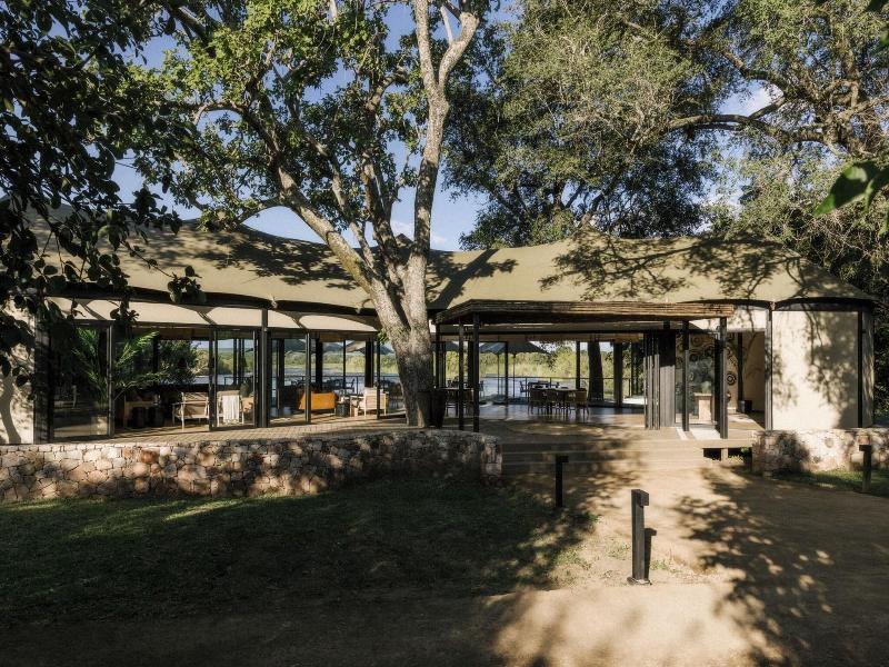 Zambezi Sands By Batoka image
