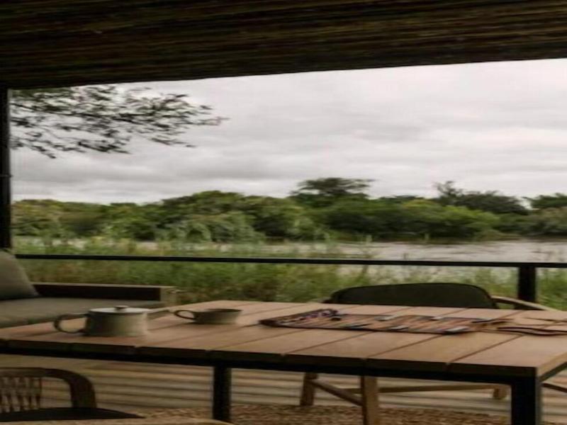 Zambezi Sands By Batoka image