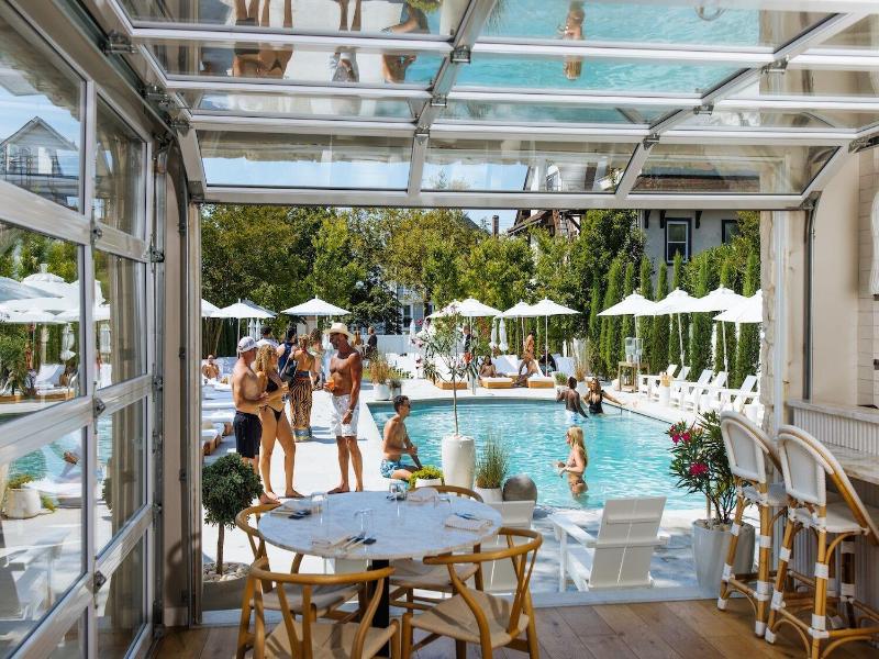 The St Laurent Social Club & Guest Rooms image