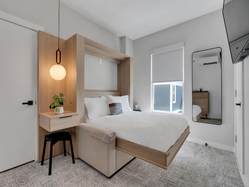 The St Laurent Social Club & Guest Rooms image