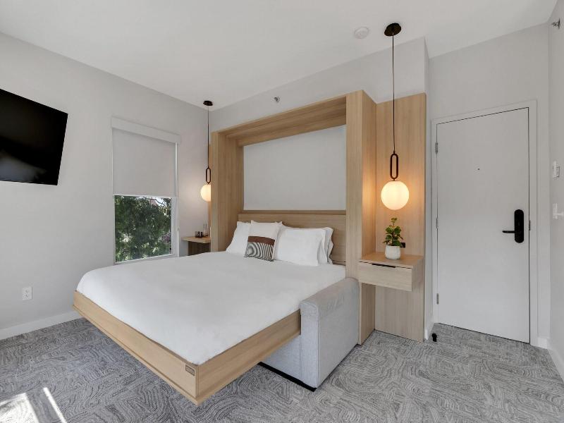 The St Laurent Social Club & Guest Rooms image