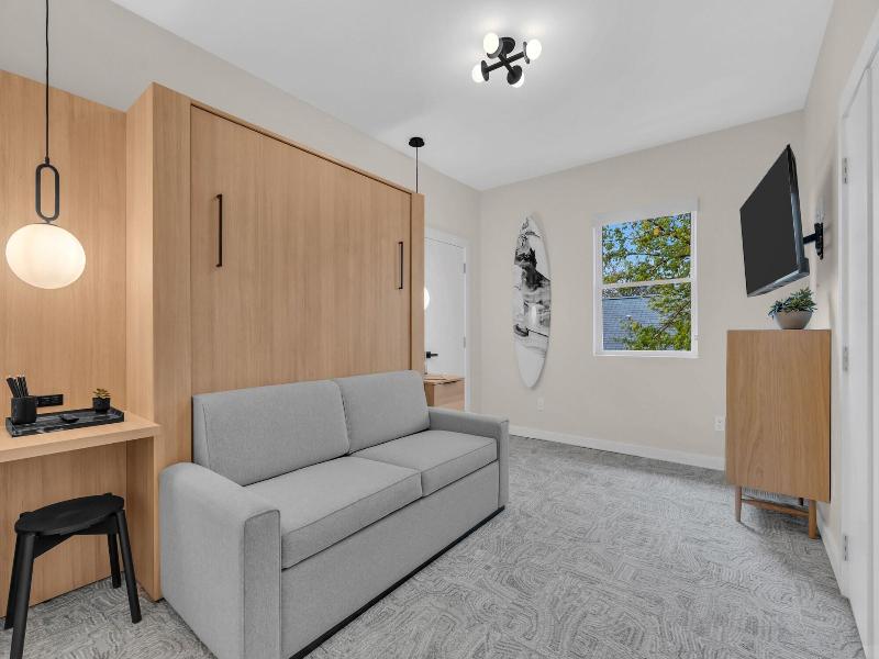 The St Laurent Social Club & Guest Rooms image