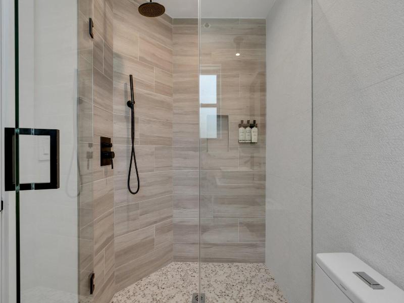 The St Laurent Social Club & Guest Rooms image