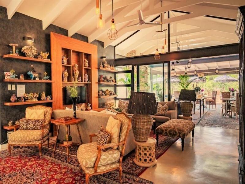 Safari Moon Luxury Bush Lodge image