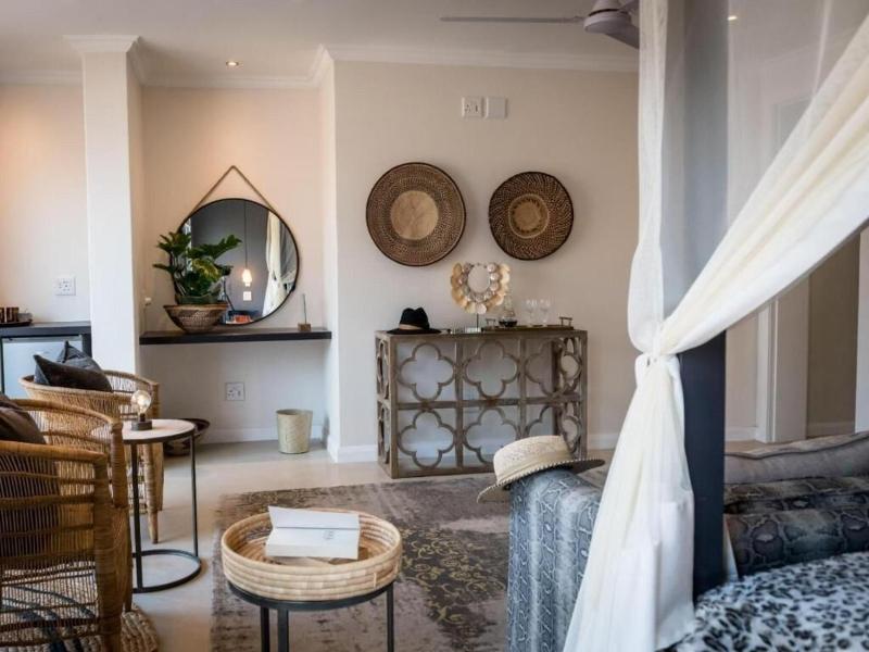 Safari Moon Luxury Bush Lodge image