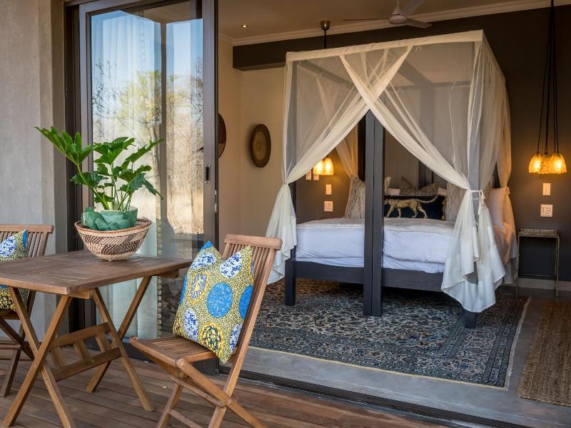 Safari Moon Luxury Bush Lodge image