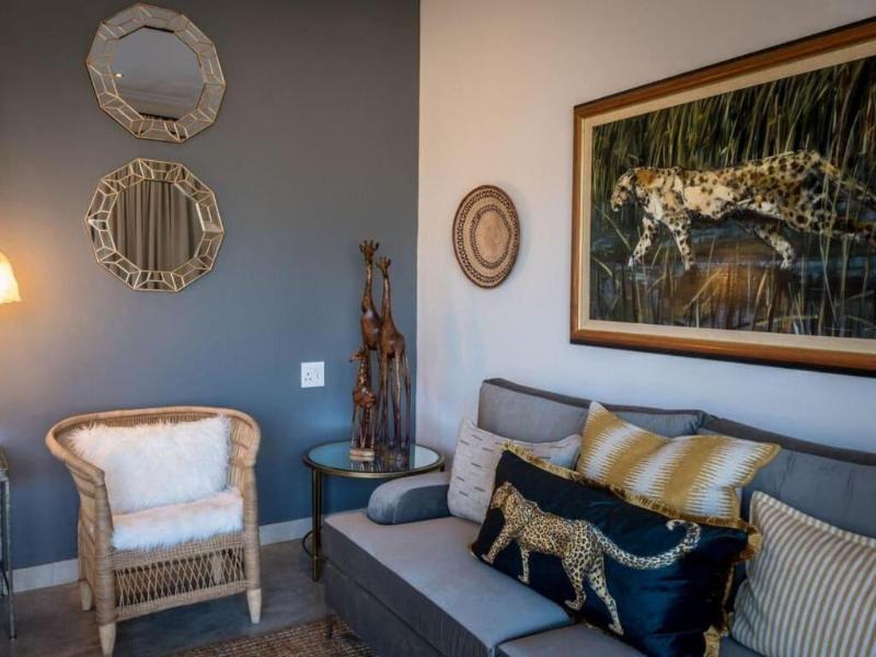 Safari Moon Luxury Bush Lodge image