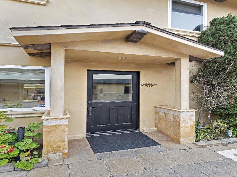 The Retreat In Laguna Beach image