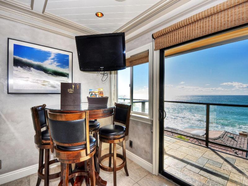 The Retreat In Laguna Beach image