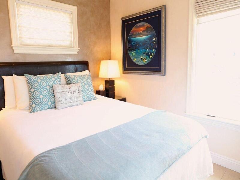 The Retreat In Laguna Beach image