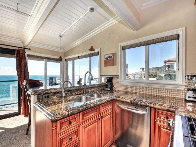 The Retreat In Laguna Beach image