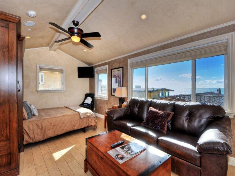 The Retreat In Laguna Beach image