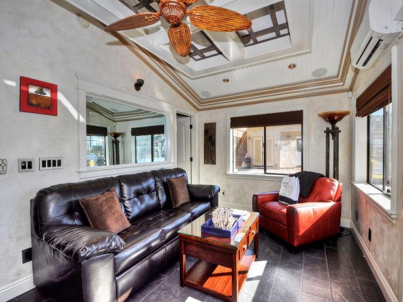 The Retreat In Laguna Beach image