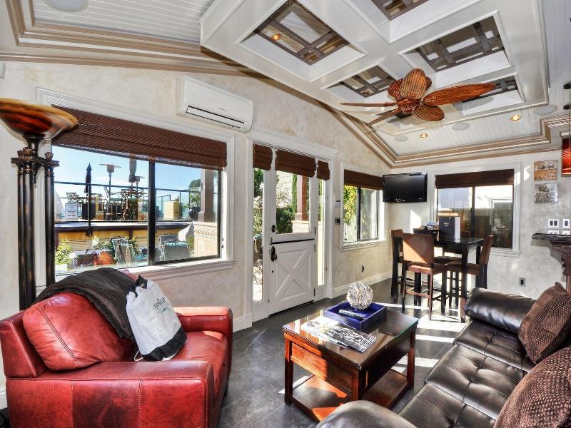 The Retreat In Laguna Beach image
