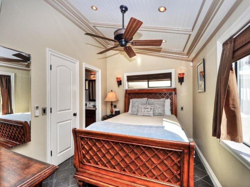 The Retreat In Laguna Beach image