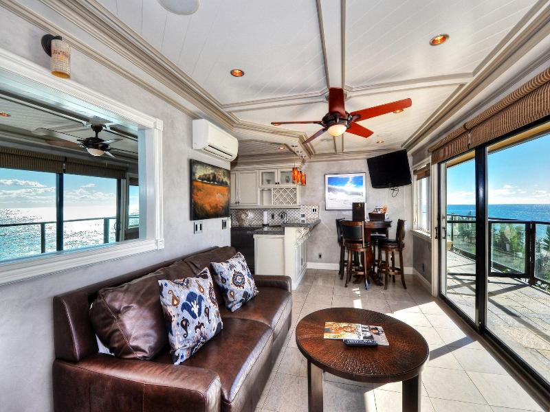 The Retreat In Laguna Beach image