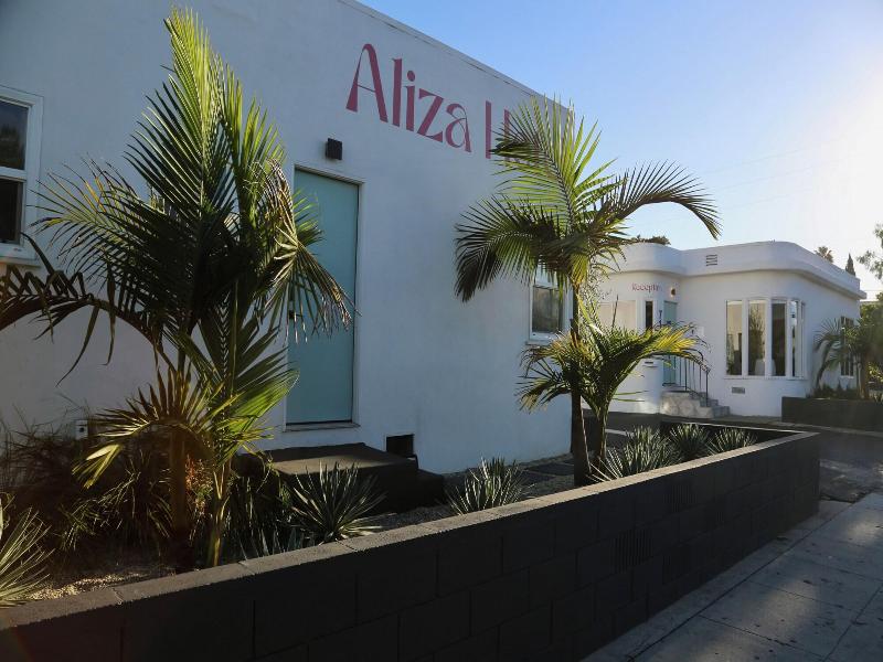 Aliza Hotel image