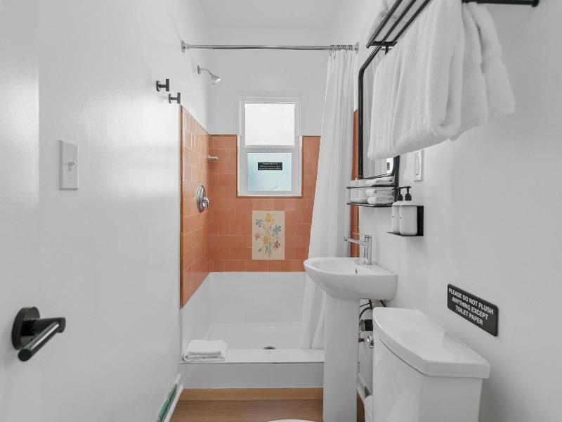 Aliza Hotel image