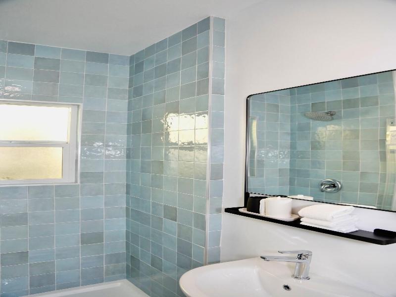 Aliza Hotel image