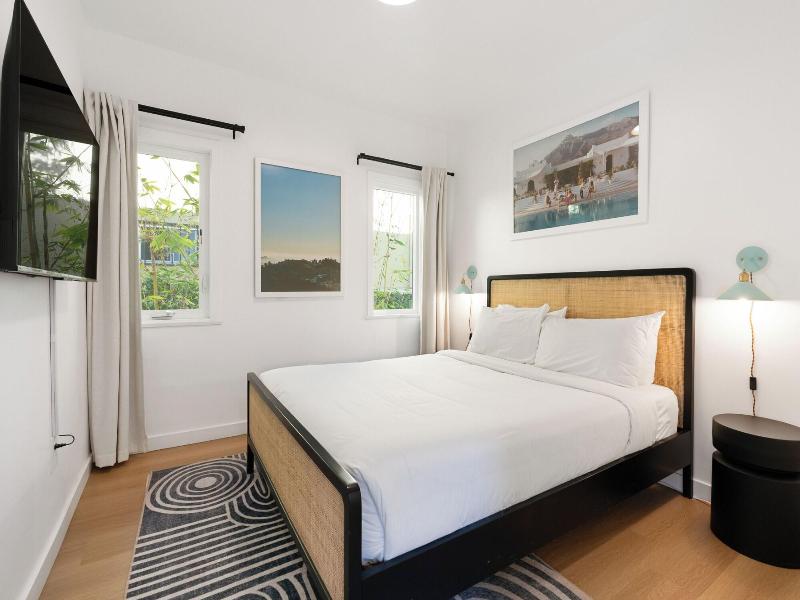 Aliza Hotel image