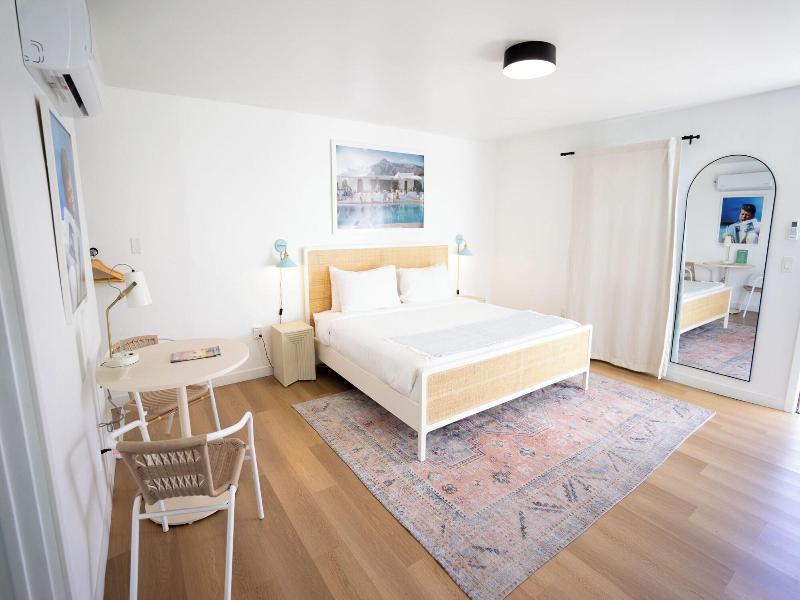 Aliza Hotel image