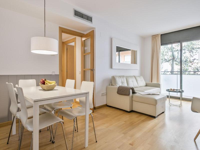 Inside Barcelona Apartments Princep image