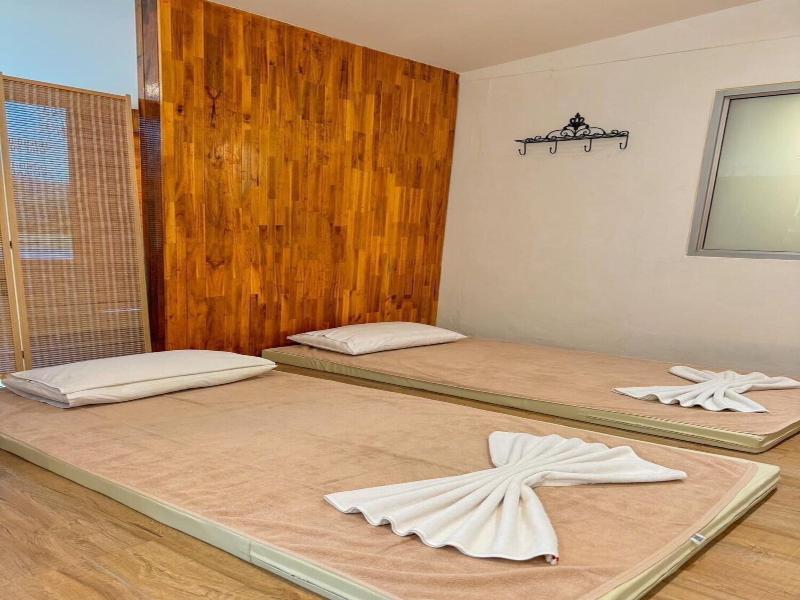 Apinya Resort Bangsarey image