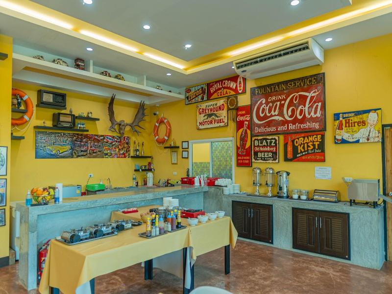 Apinya Resort Bangsarey image