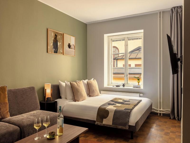 Bob W Stockholm Gamla Stan image